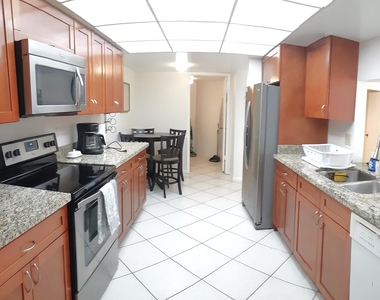 750 Egret Circle - Photo Thumbnail 4