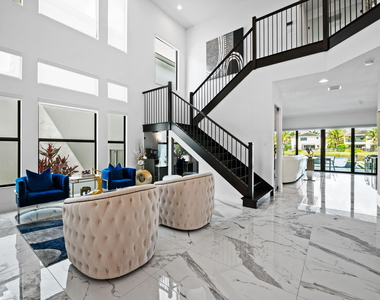 8599 Tower Bridge Court - Photo Thumbnail 4