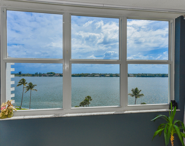 2600 N Flagler Drive - Photo Thumbnail 16
