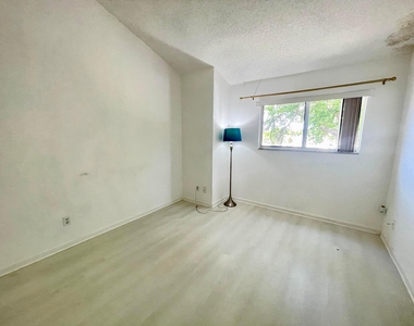 3445 Nw 44th Street - Photo Thumbnail 11