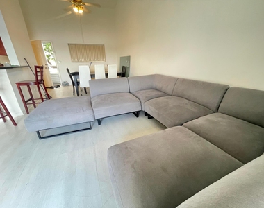 3445 Nw 44th Street - Photo Thumbnail 3