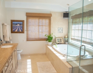 4511 Dulcinea Court - Photo Thumbnail 6