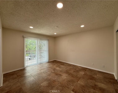 221 W Elm Avenue - Photo Thumbnail 14