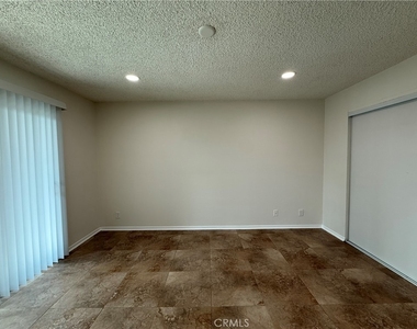 221 W Elm Avenue - Photo Thumbnail 17