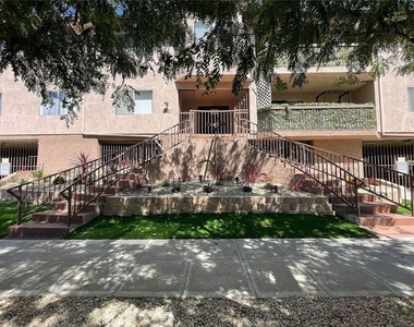 221 W Elm Avenue - Photo Thumbnail 1