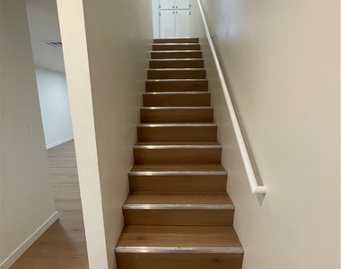 14249 Friar Street - Photo Thumbnail 18