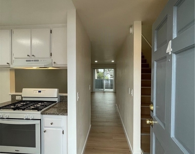 14249 Friar Street - Photo Thumbnail 3