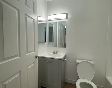 14249 Friar Street - Photo Thumbnail 13