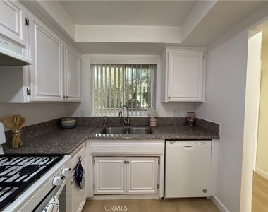 11839 Burbank Boulevard - Photo Thumbnail 1