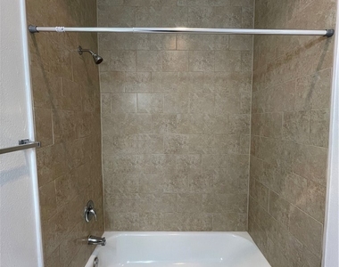 11459 Collins Street - Photo Thumbnail 16