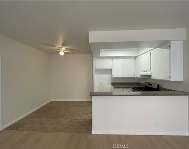 11459 Collins Street - Photo Thumbnail 1