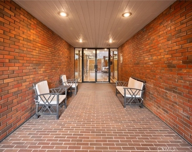 750 S Bundy Drive - Photo Thumbnail 20