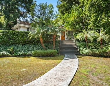 3969 Longridge - Photo Thumbnail 27