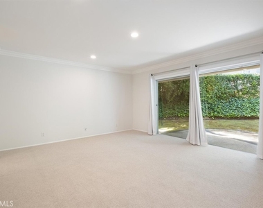 3969 Longridge - Photo Thumbnail 15