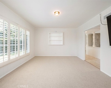 3969 Longridge - Photo Thumbnail 8