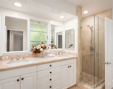 3969 Longridge - Photo Thumbnail 17