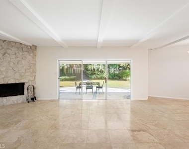 3969 Longridge - Photo Thumbnail 3