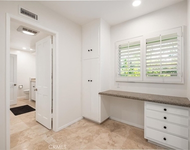 3969 Longridge - Photo Thumbnail 19