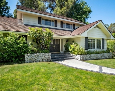 3969 Longridge - Photo Thumbnail 1