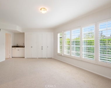 3969 Longridge - Photo Thumbnail 7