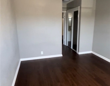 5163 Pickford Street - Photo Thumbnail 10