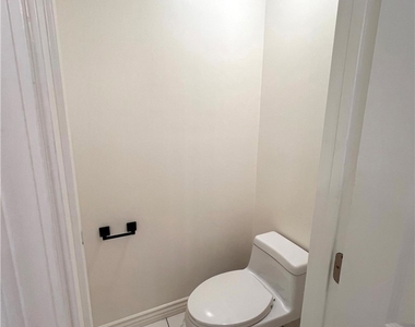 1218 19th Street - Photo Thumbnail 23