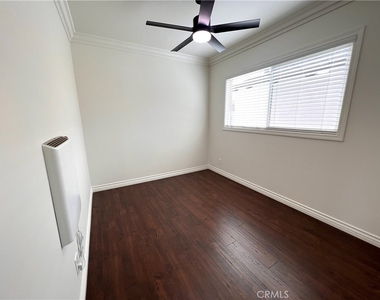1218 19th Street - Photo Thumbnail 12