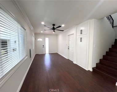 1218 19th Street - Photo Thumbnail 2