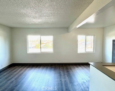 8641 Cerritos - Photo Thumbnail 6