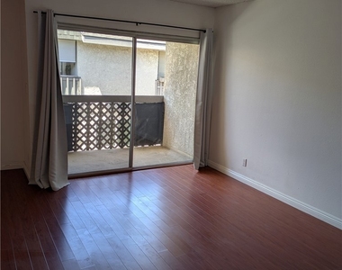 2105 Mathews - Photo Thumbnail 6