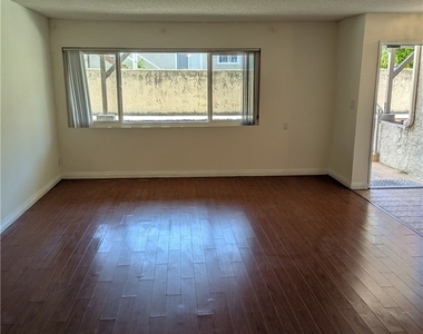 2105 Mathews - Photo Thumbnail 13