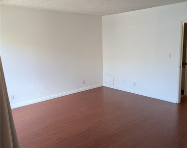 2105 Mathews - Photo Thumbnail 7