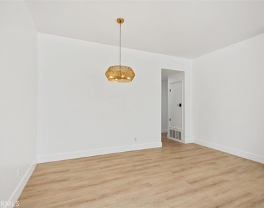 31 Oak Knolls - Photo Thumbnail 12