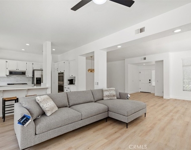 31 Oak Knolls - Photo Thumbnail 17
