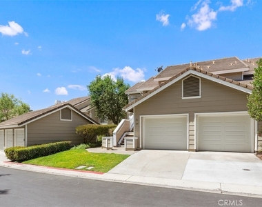 31 Oak Knolls - Photo Thumbnail 1