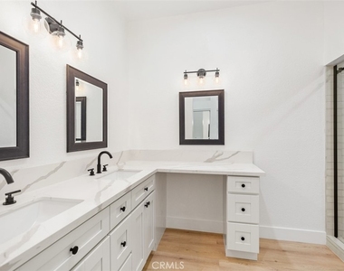 31 Oak Knolls - Photo Thumbnail 28