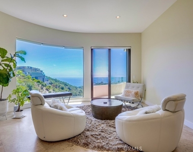 1725 Del Mar - Photo Thumbnail 4
