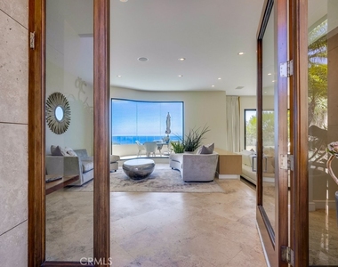1725 Del Mar - Photo Thumbnail 1