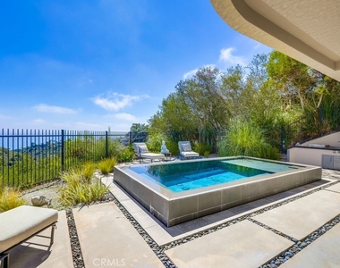 1725 Del Mar - Photo Thumbnail 36