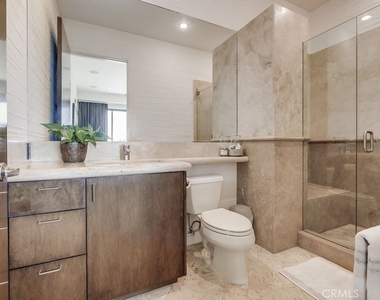 1725 Del Mar - Photo Thumbnail 29