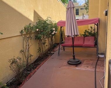25712 Le Parc - Photo Thumbnail 8