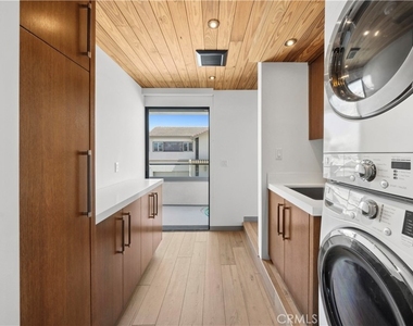800 W Oceanfront - Photo Thumbnail 26