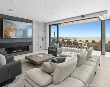 800 W Oceanfront - Photo Thumbnail 4