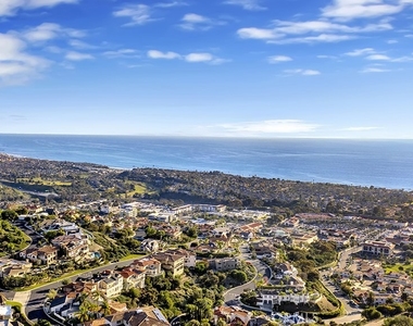75 Marbella - Photo Thumbnail 8