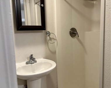 7459 Ysmael Villegas Street - Photo Thumbnail 2