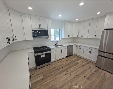 7333 Vanalden Avenue - Photo Thumbnail 2