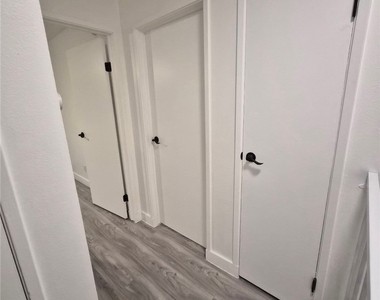 1301 W 8th - Photo Thumbnail 11