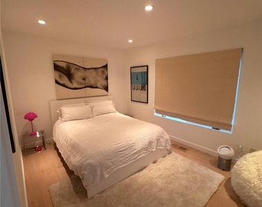 2115 Groveland - Photo Thumbnail 15