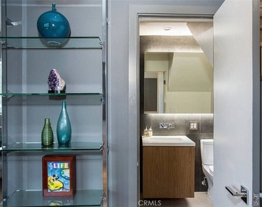 2115 Groveland - Photo Thumbnail 11