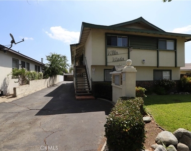 460 Vista Avenue - Photo Thumbnail 31